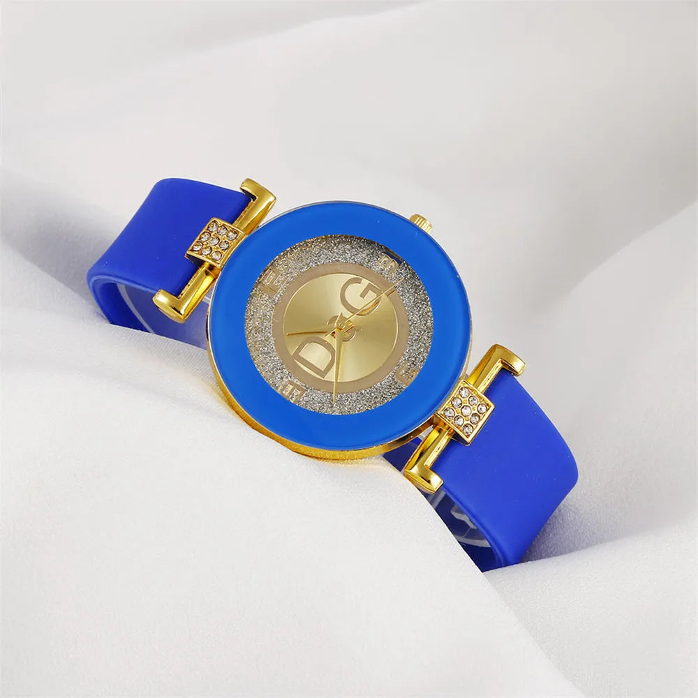 Minimalist Women’s Quartz Watch – Black & White Silicone Strap Design