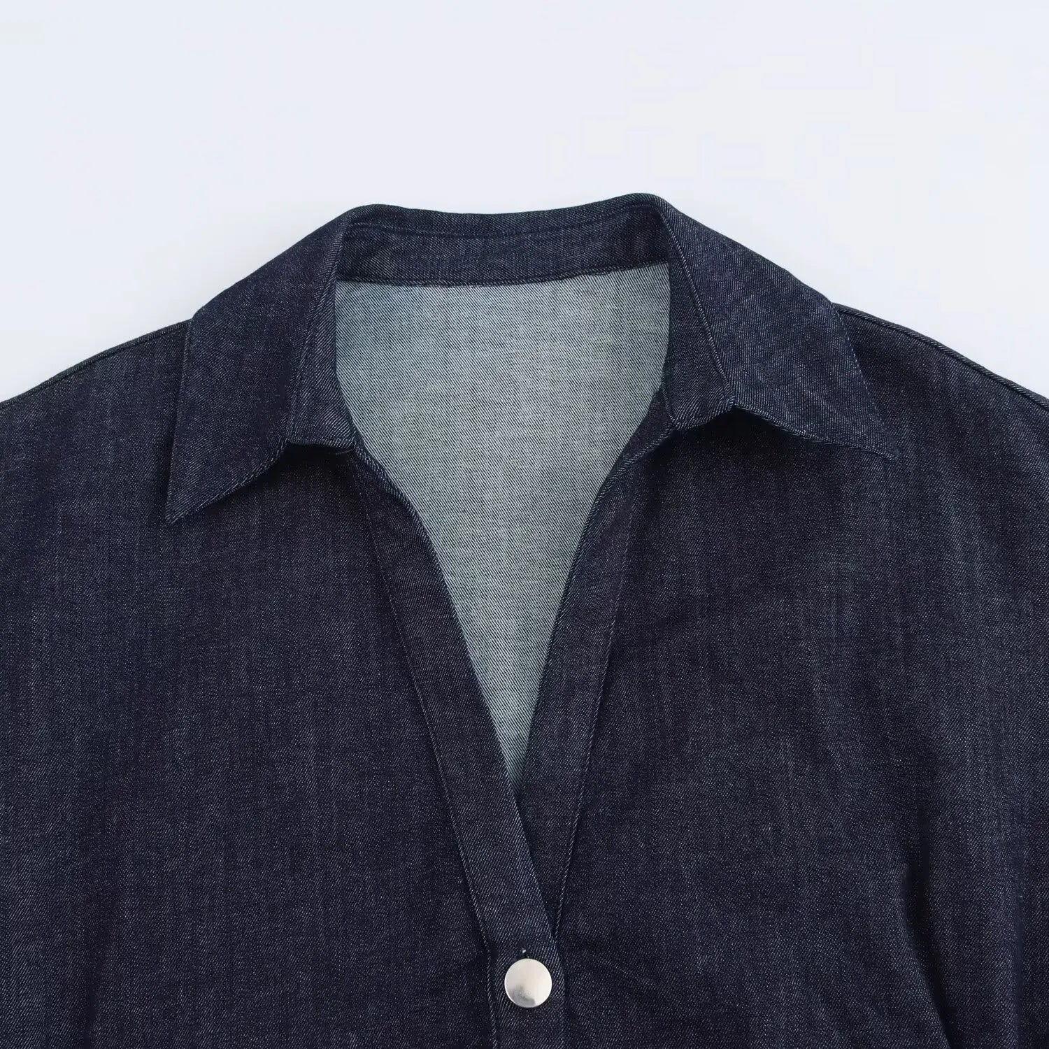 Slim Fit Midi Denim Dress – Stylish Lapel & Side Zip Design