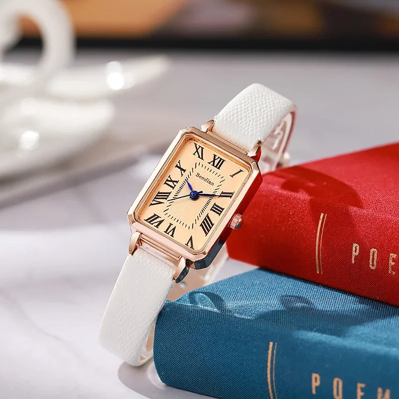 Vintage-Inspired Square Dial Wristwatch – Elegant Ladies’ Quartz Watch
