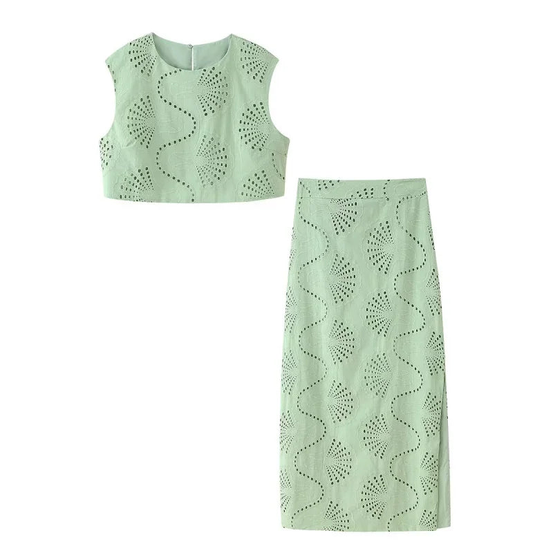 Trendy Hollow Embroidered Jacket & High-Waist Skirt Ensemble – Stylish Women’s Suit