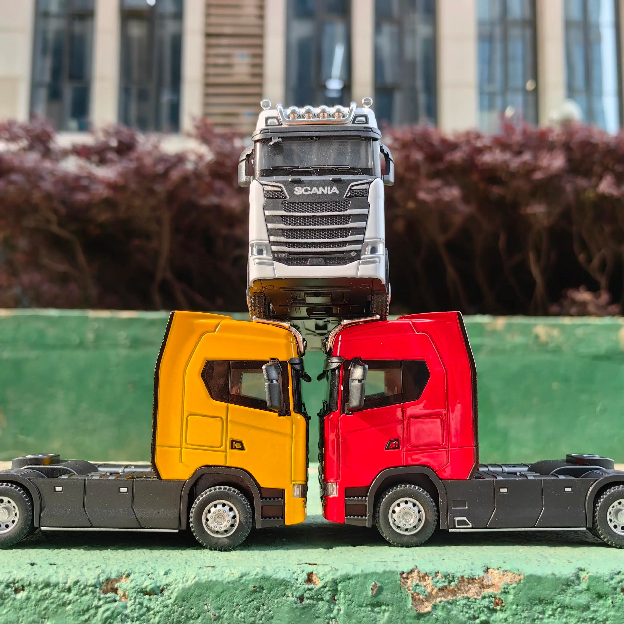 Mini Hauler Master – 1:50 Alloy Diecast Truck for Boys