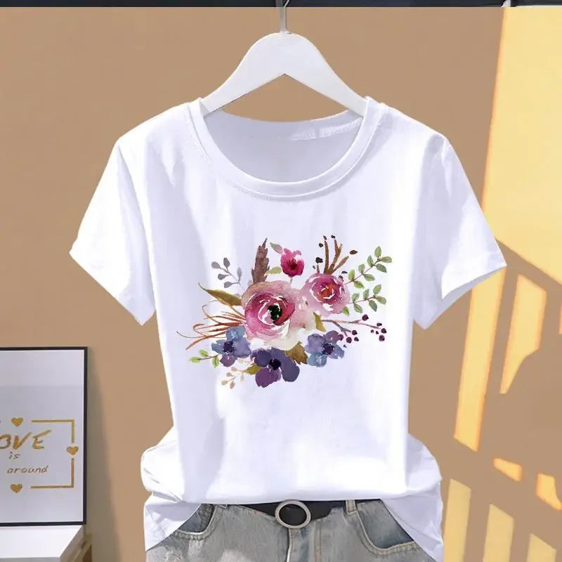 Stylish Oversized Graphic Tee for Women – Summer Floral Fashion