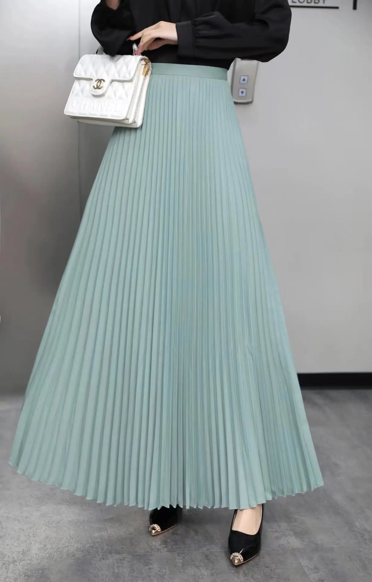 Women’s Elegant Pleated Skirt – High Waist Midi for Timeless Style