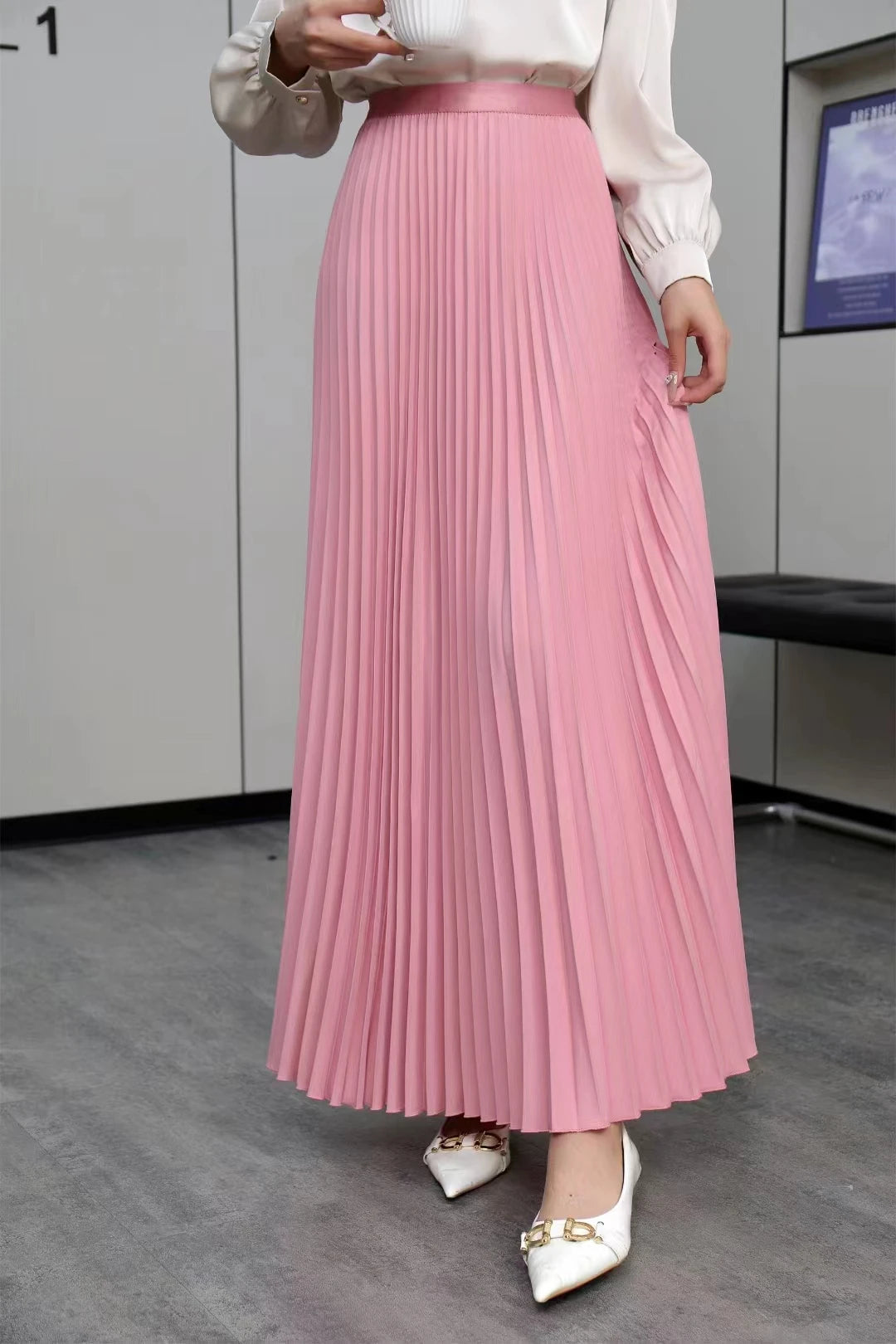 Women’s Elegant Pleated Skirt – High Waist Midi for Timeless Style